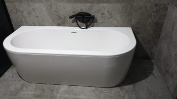 9edeef64-1e44-41b8-98b7-6ada565963a6